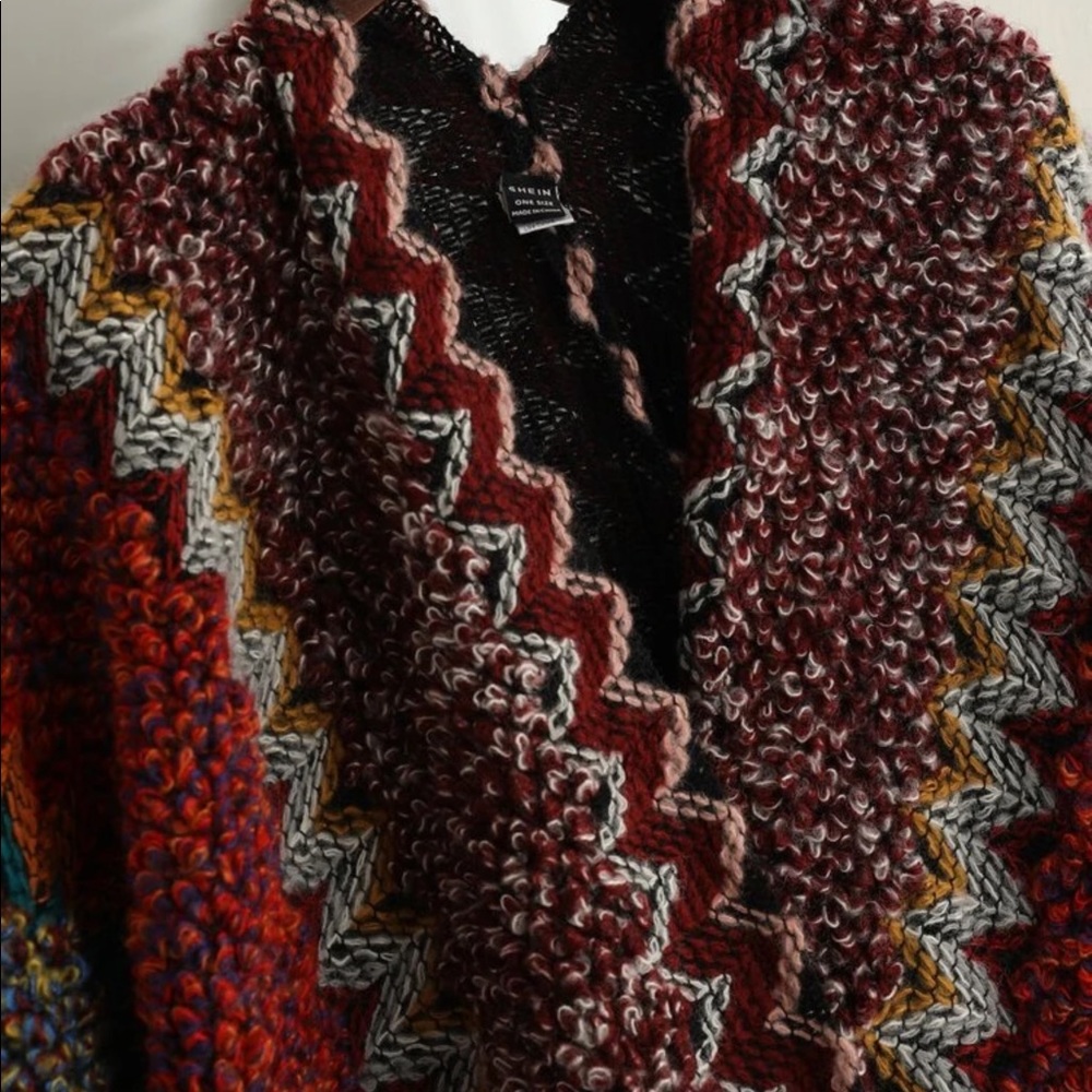 MULTICOLOR GRAPHIC PATTERN FRINGE CHUNKY KNIT CARDIGAN - Picture 6 of 8
